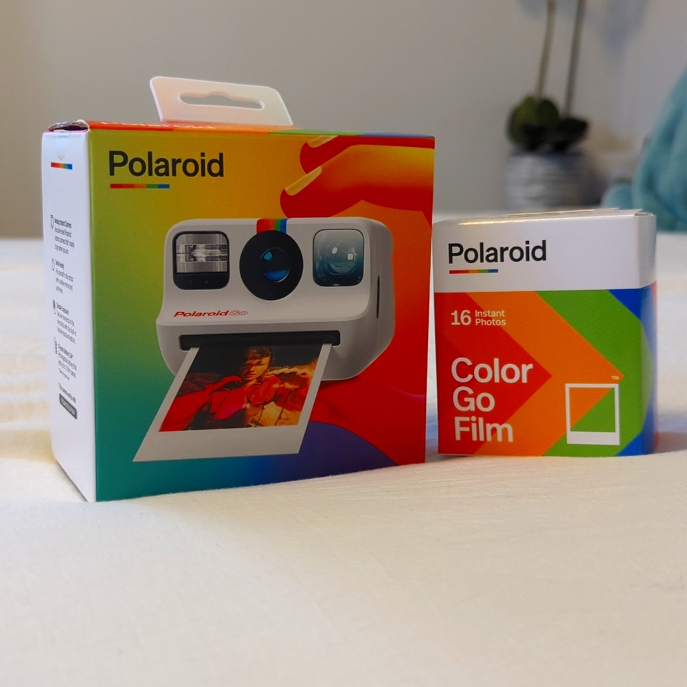 Polaroid Go Instant Camera